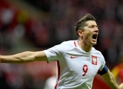 莱万多夫斯基连续十场比赛得分超过领先优势明显，澳大利亚队不断突破！的简单介绍